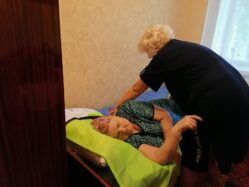 Оснащение социальных работников Новоселицкого района Ставропольского края приспособлениями для ухода за лежачими